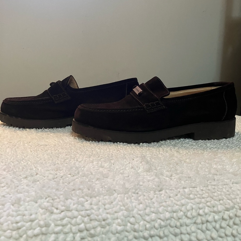 CHANEL Brown Loafers - Picture 4 of 6